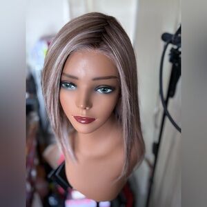 Belle tress “Peppermint-E” wig in color British milktea New